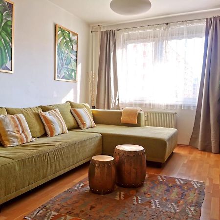 Cozyhome Retro Apartment Bratysława Zewnętrze zdjęcie