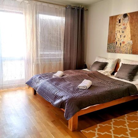 Cozyhome Retro Apartment Bratysława Zewnętrze zdjęcie