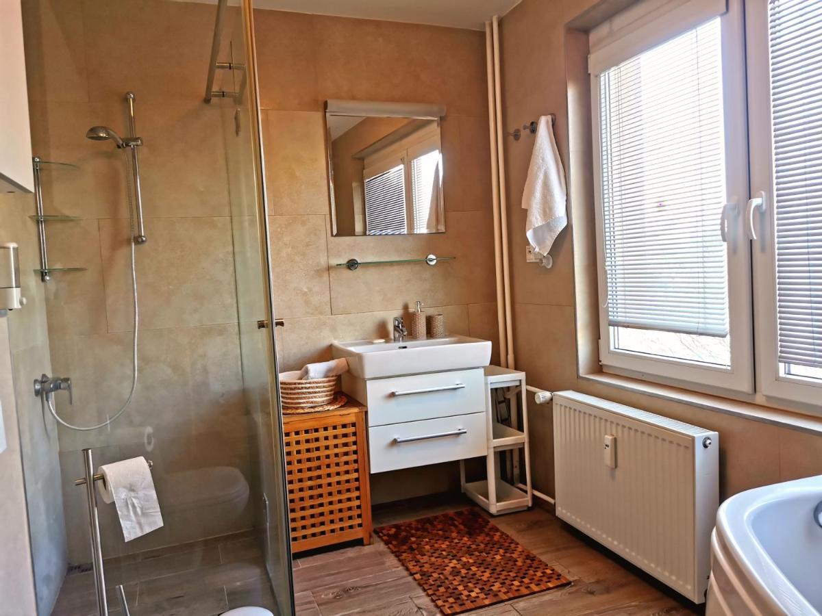 Cozyhome Retro Apartment Bratysława Zewnętrze zdjęcie