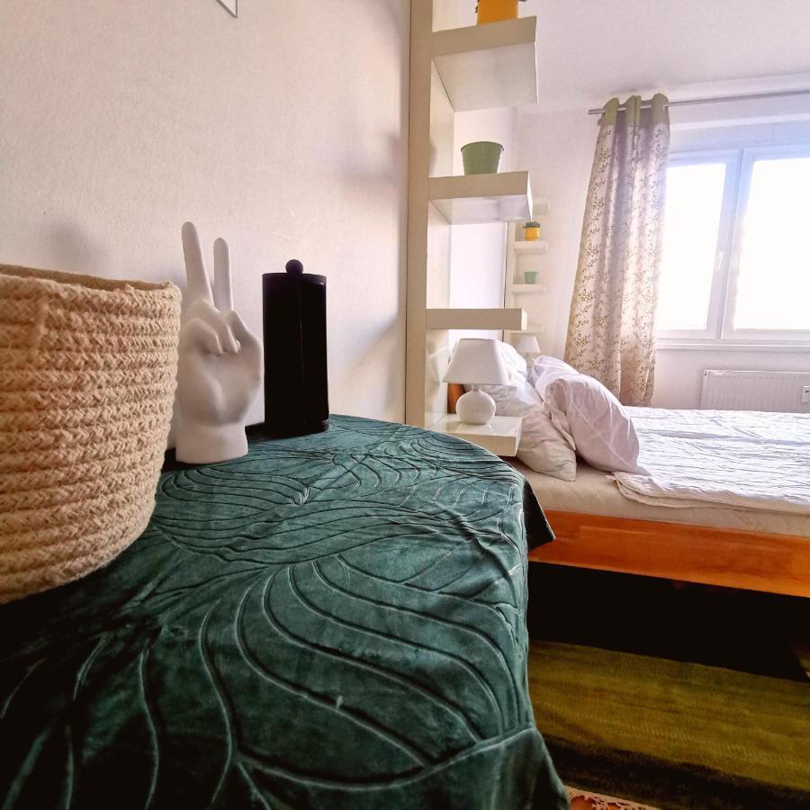 Cozyhome Retro Apartment Bratysława Zewnętrze zdjęcie